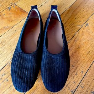 Everlane Day Glove Flat